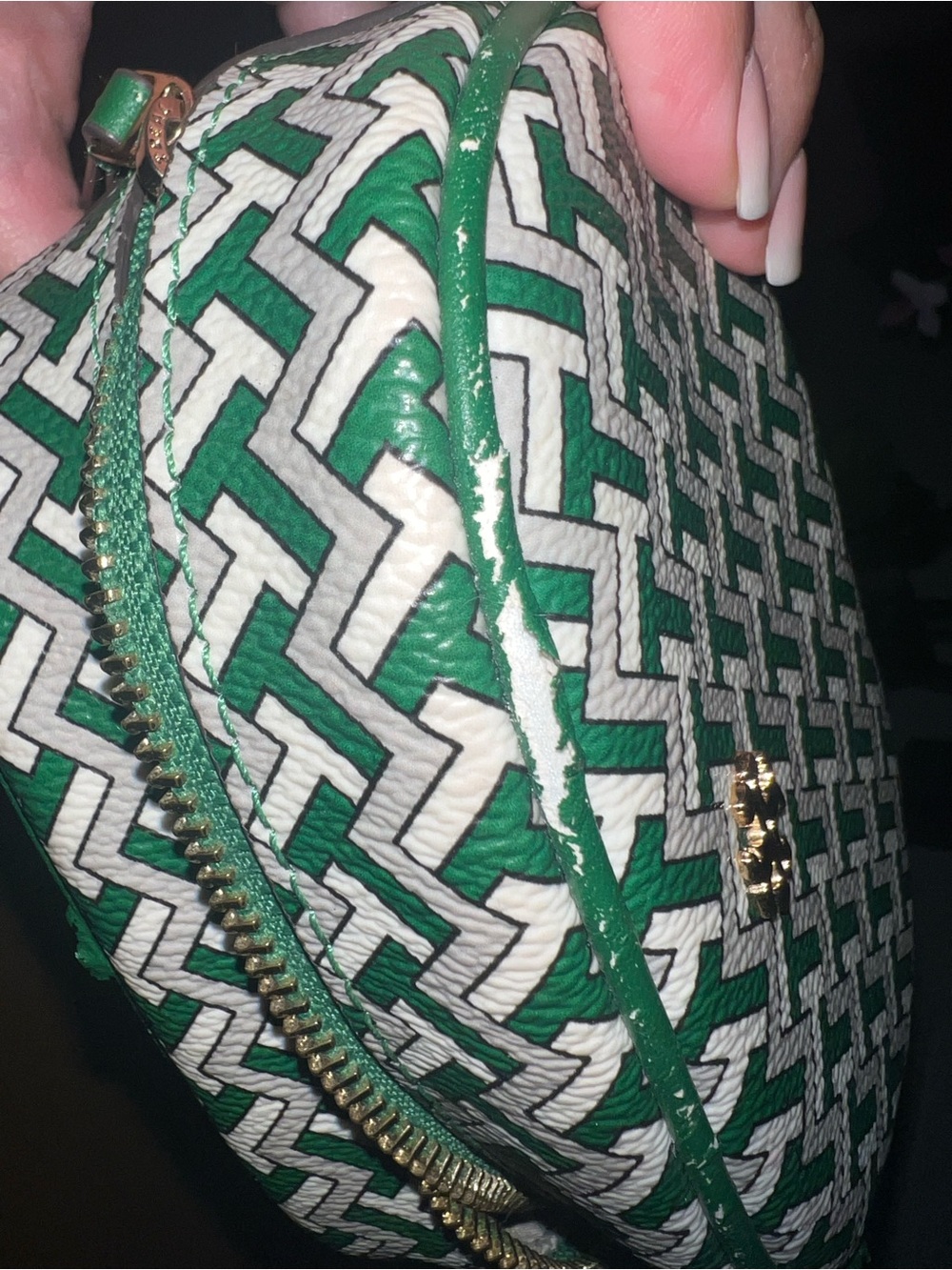 Tory Burch Green & White Woven-Pattern Cosmetic Pouch with Gold Logo - Picture 6 of 8